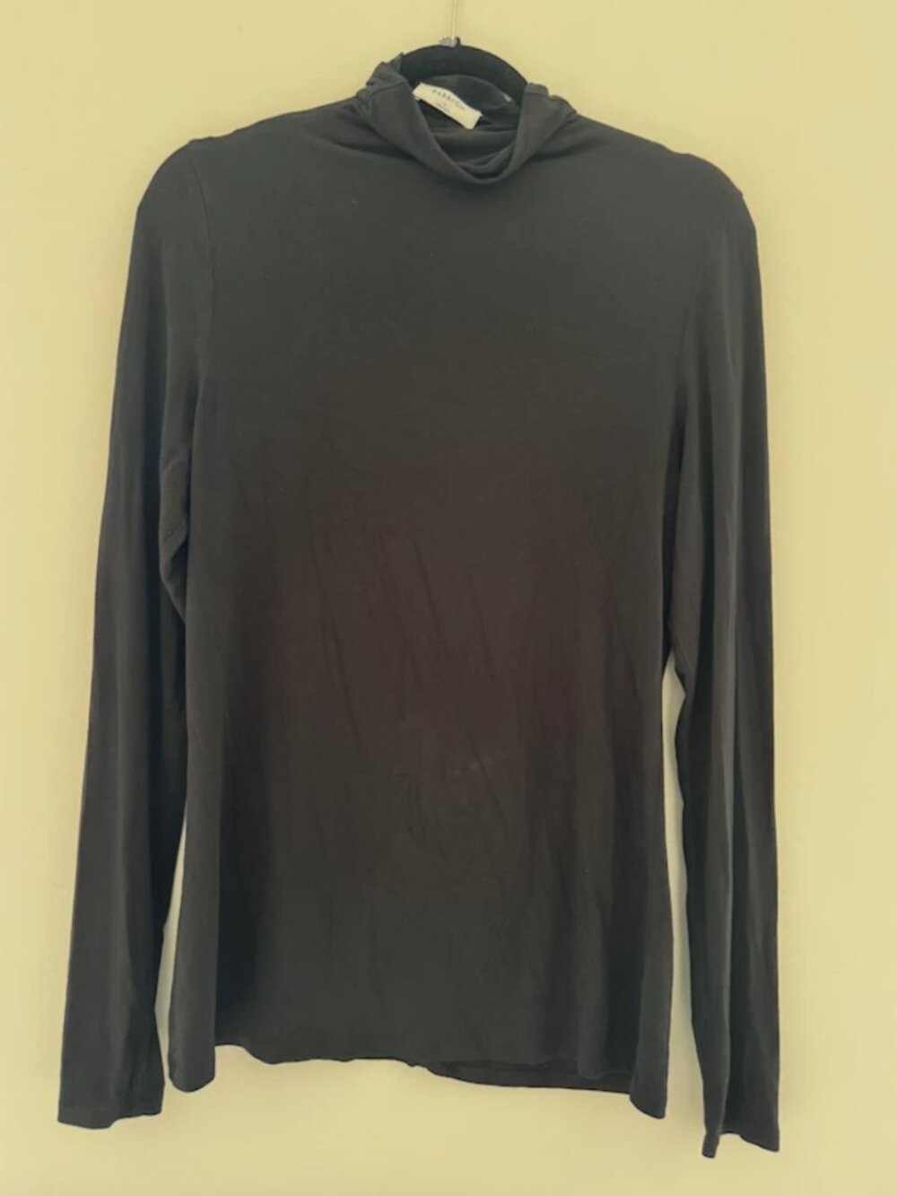 Aritzia Babaton Black Mock Neck Long Sleeve Sz L